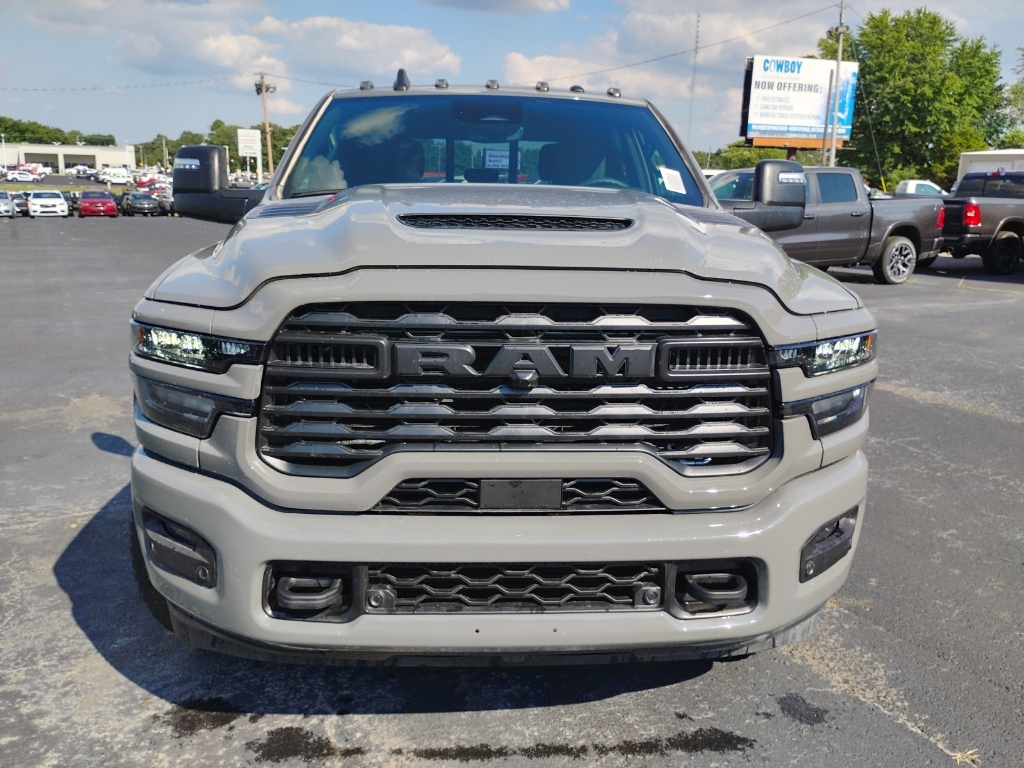2026 Ram 2500 Black Express photo 2