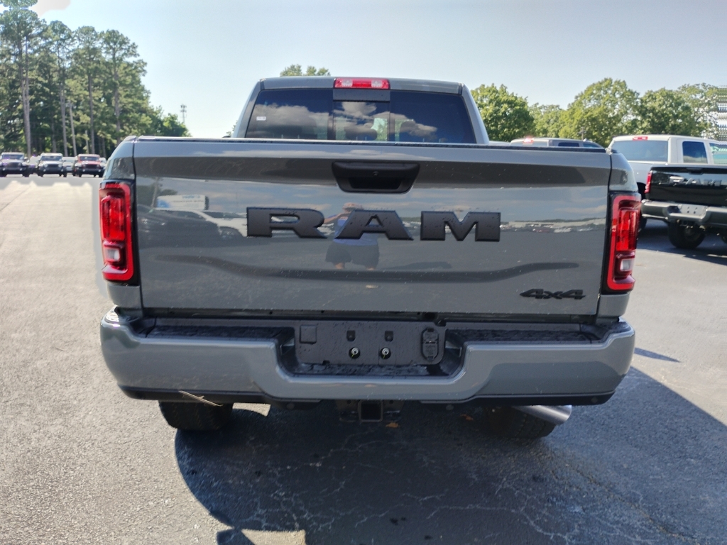 2026 Ram 2500 Black Express photo 6