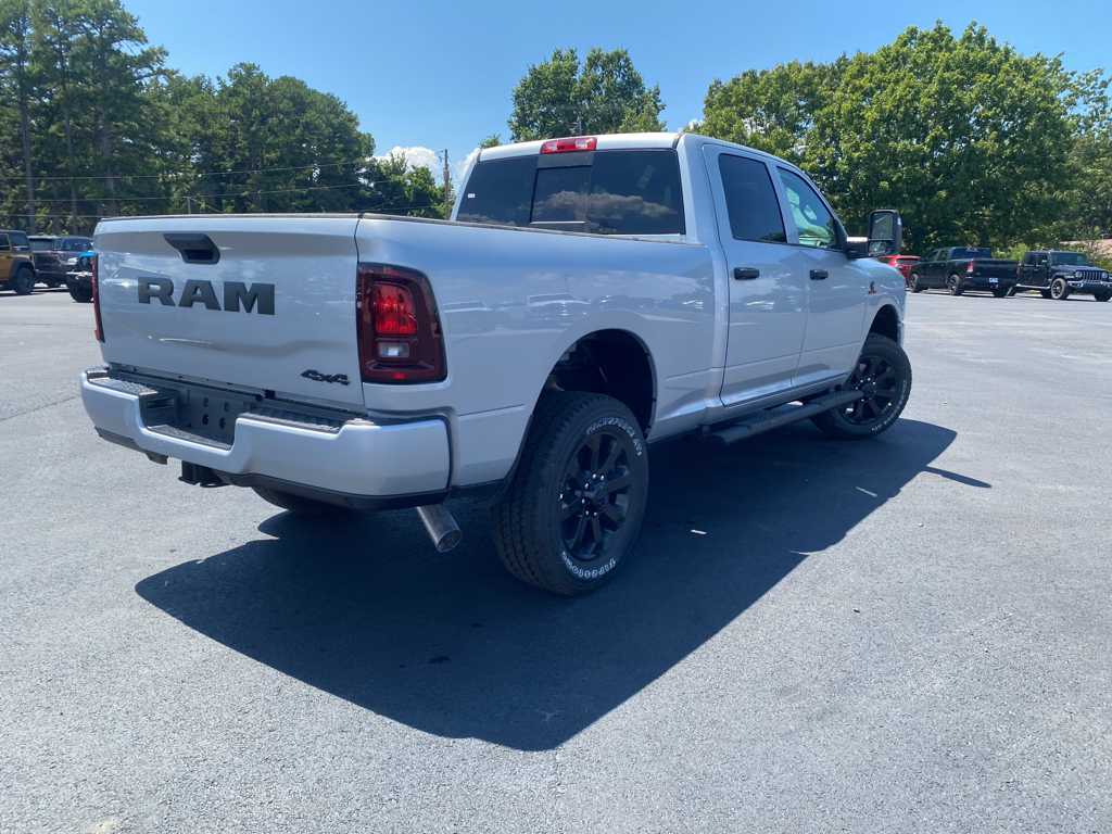 2026 Ram 2500 Black Express photo 5
