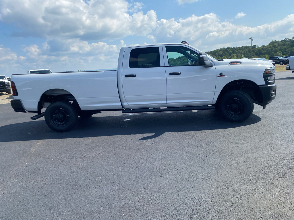 2026 Ram 2500 Tradesman photo 4