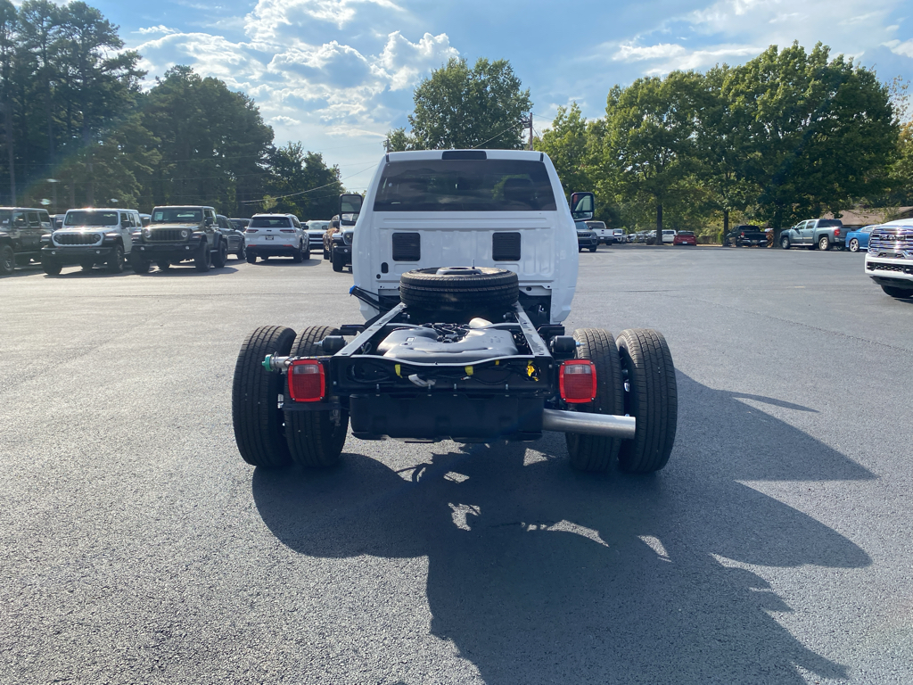 2027 Ram 3500 Chassis Tradesman photo 6