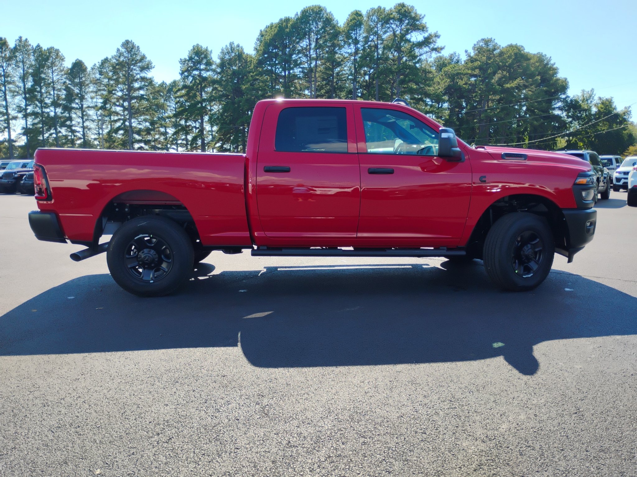 2027 Ram 2500 Tradesman photo 4