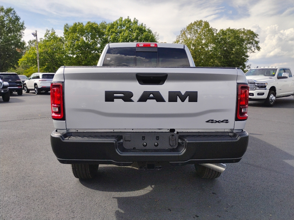 2027 Ram 2500 Tradesman photo 6