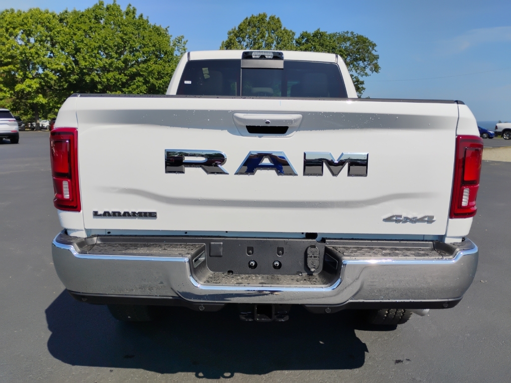 2027 Ram 2500 Laramie photo 6