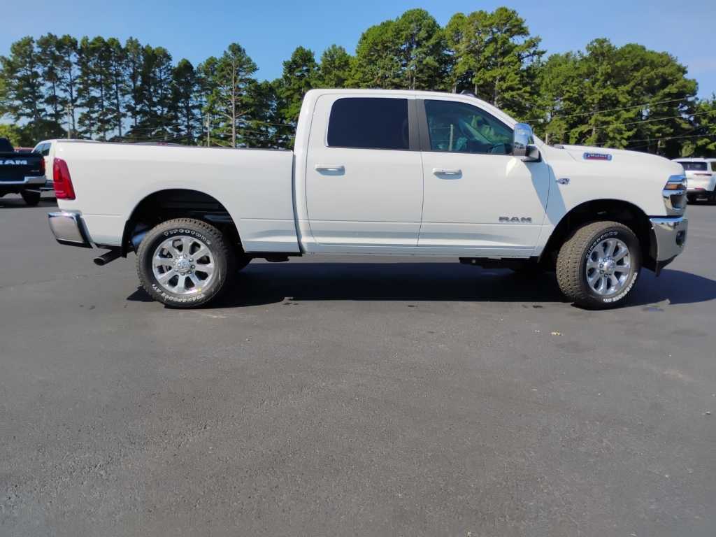 2027 Ram 2500 Laramie photo 4