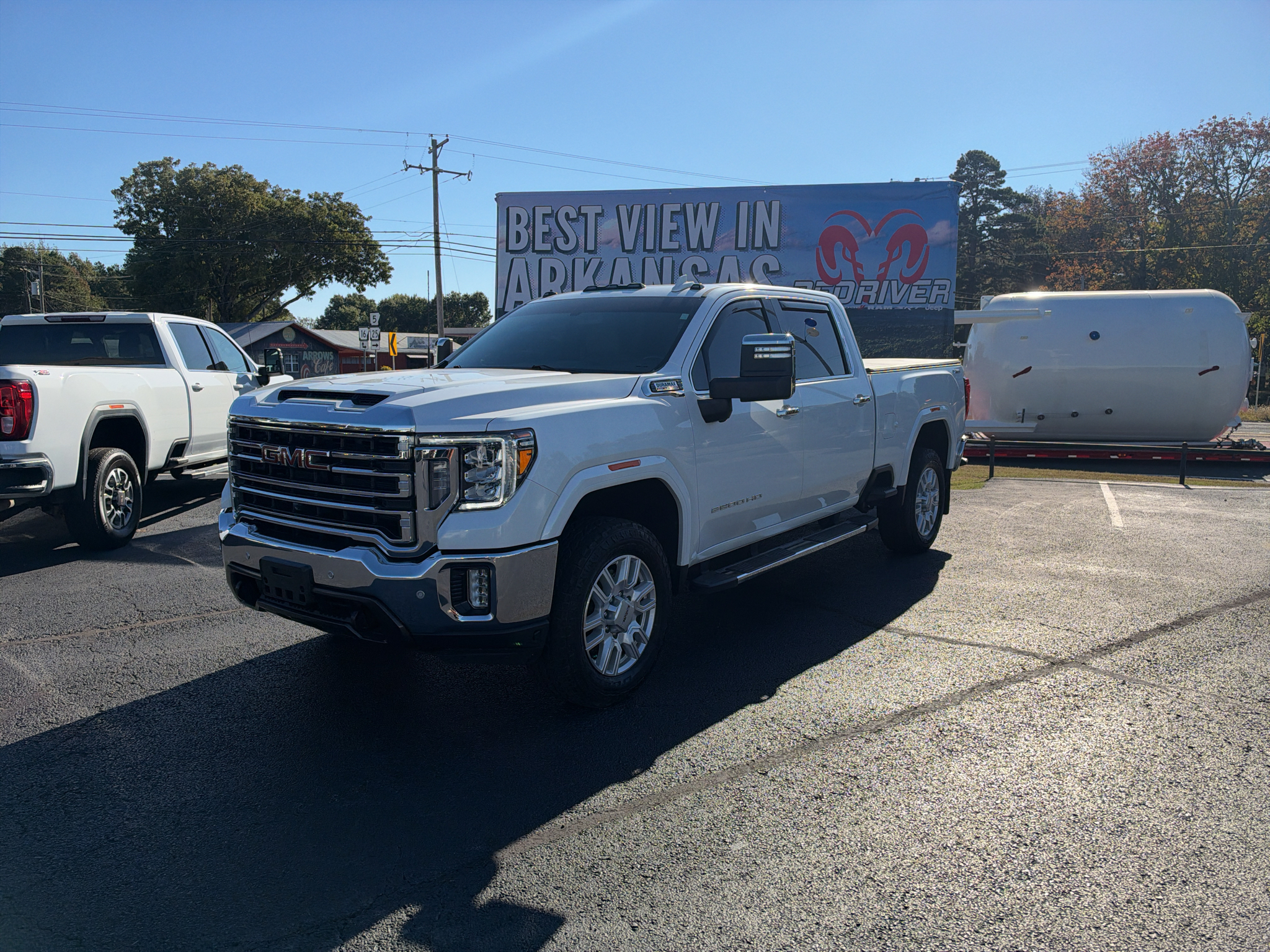 2022 GMC Sierra SLT photo 1
