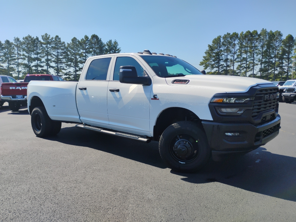 2027 Ram 3500 Tradesman photo 3