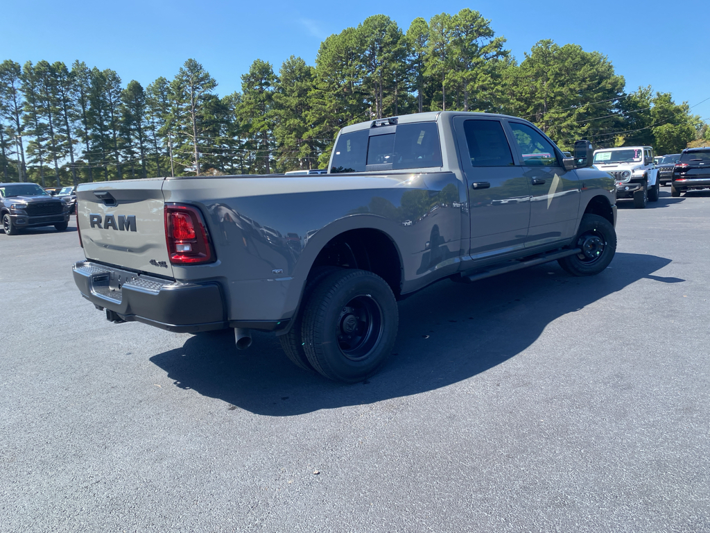 2027 Ram 3500 Tradesman photo 5
