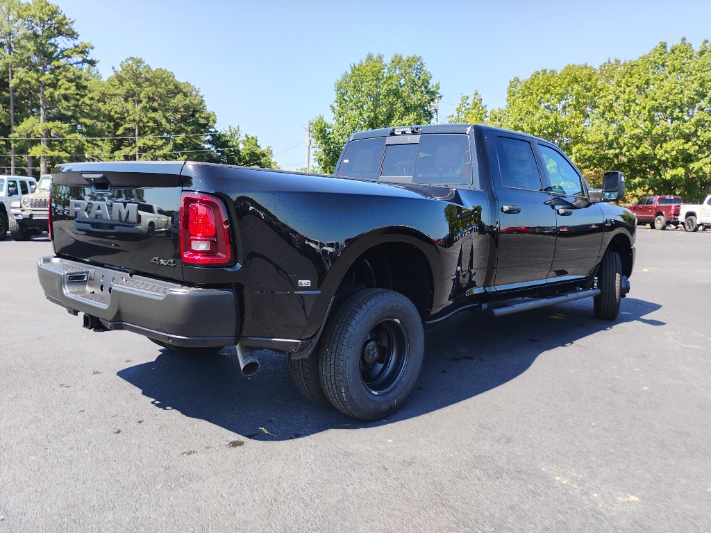 2027 Ram 3500 Tradesman photo 5