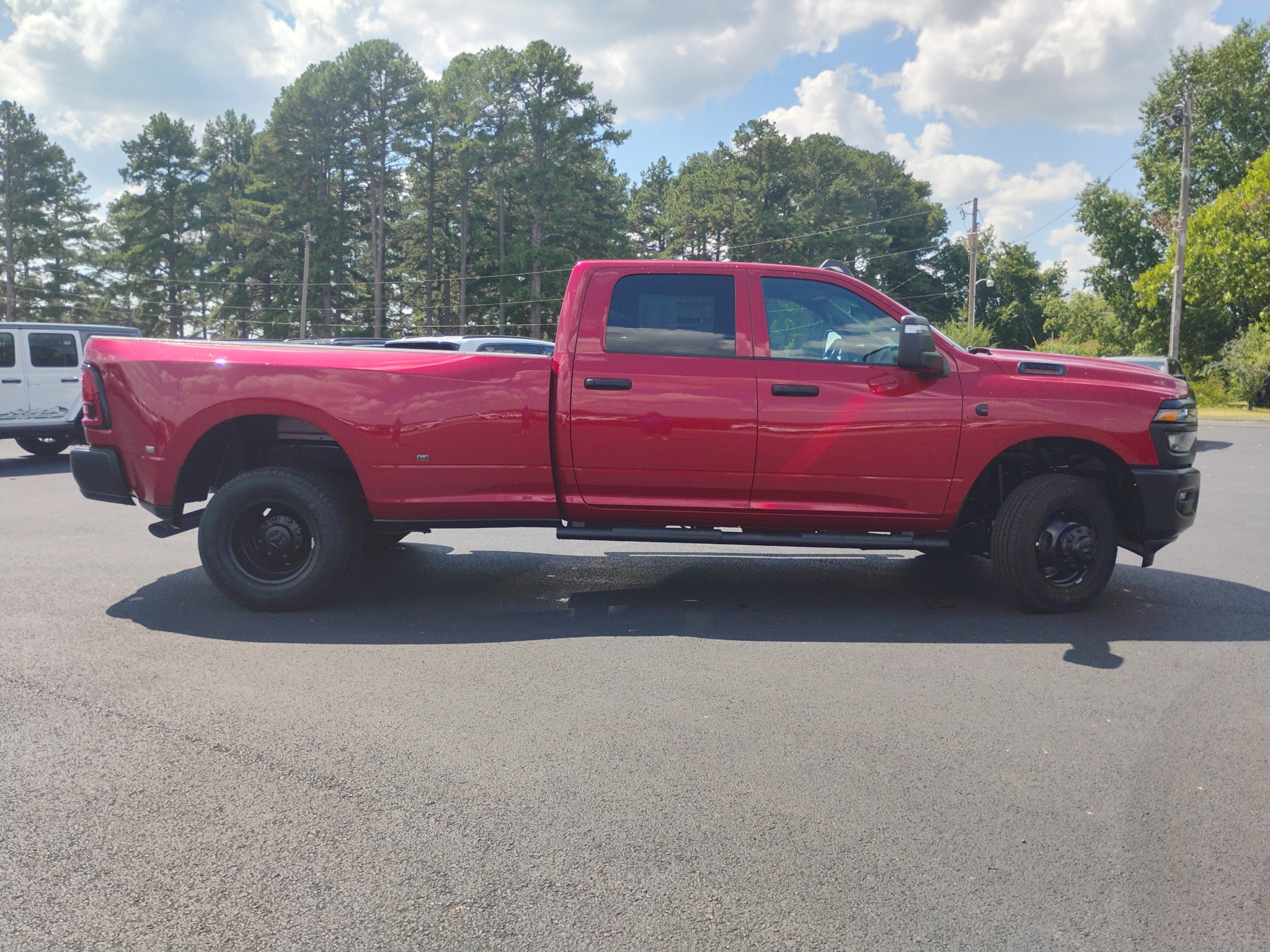 2027 Ram 3500 Tradesman photo 4