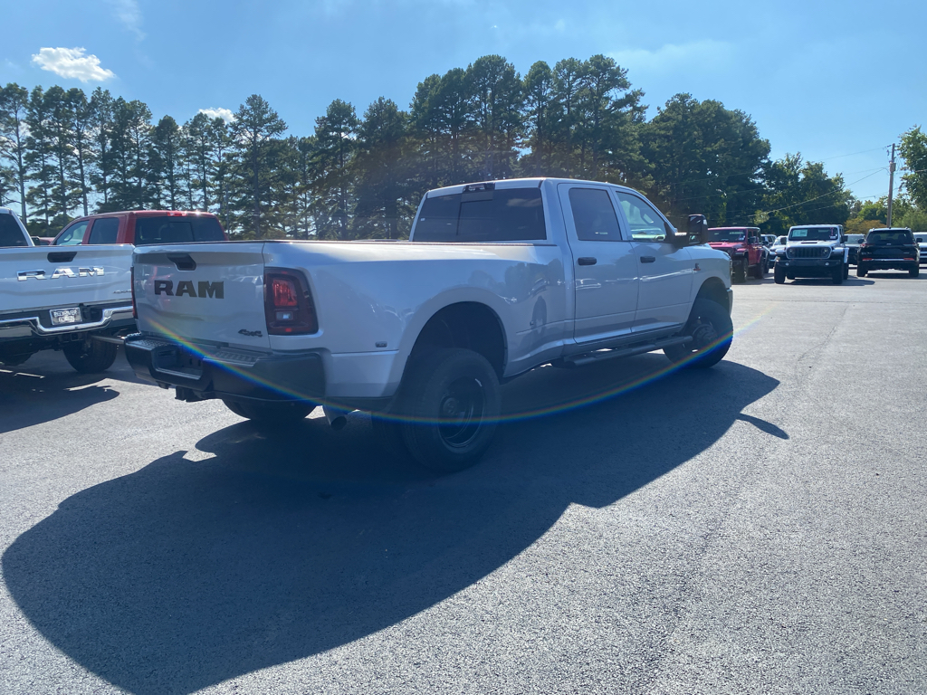 2027 Ram 3500 Tradesman photo 5