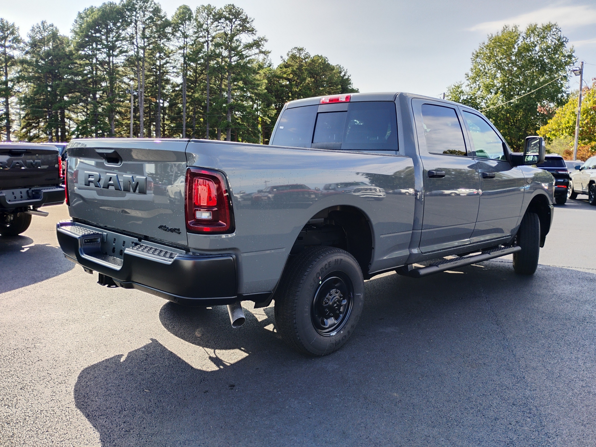 2027 Ram 2500 Tradesman photo 5