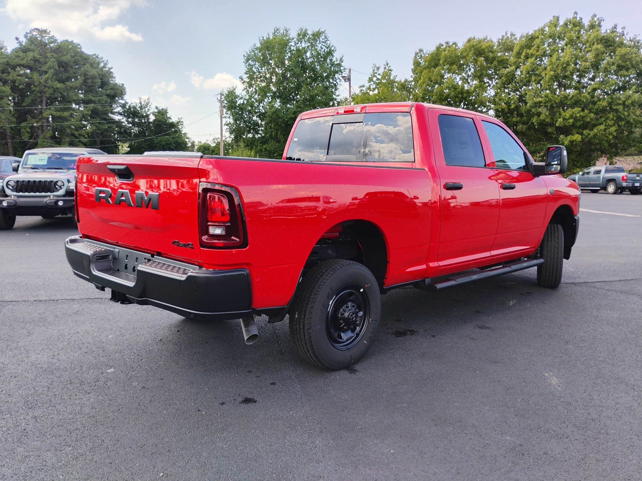 2027 Ram 2500 Tradesman photo 5