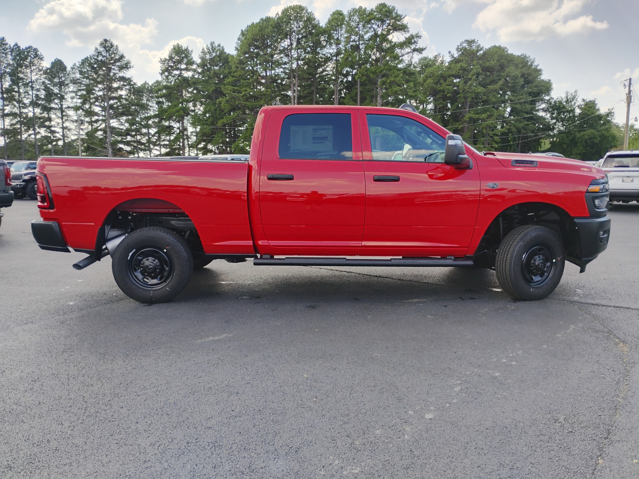 2027 Ram 2500 Tradesman photo 4
