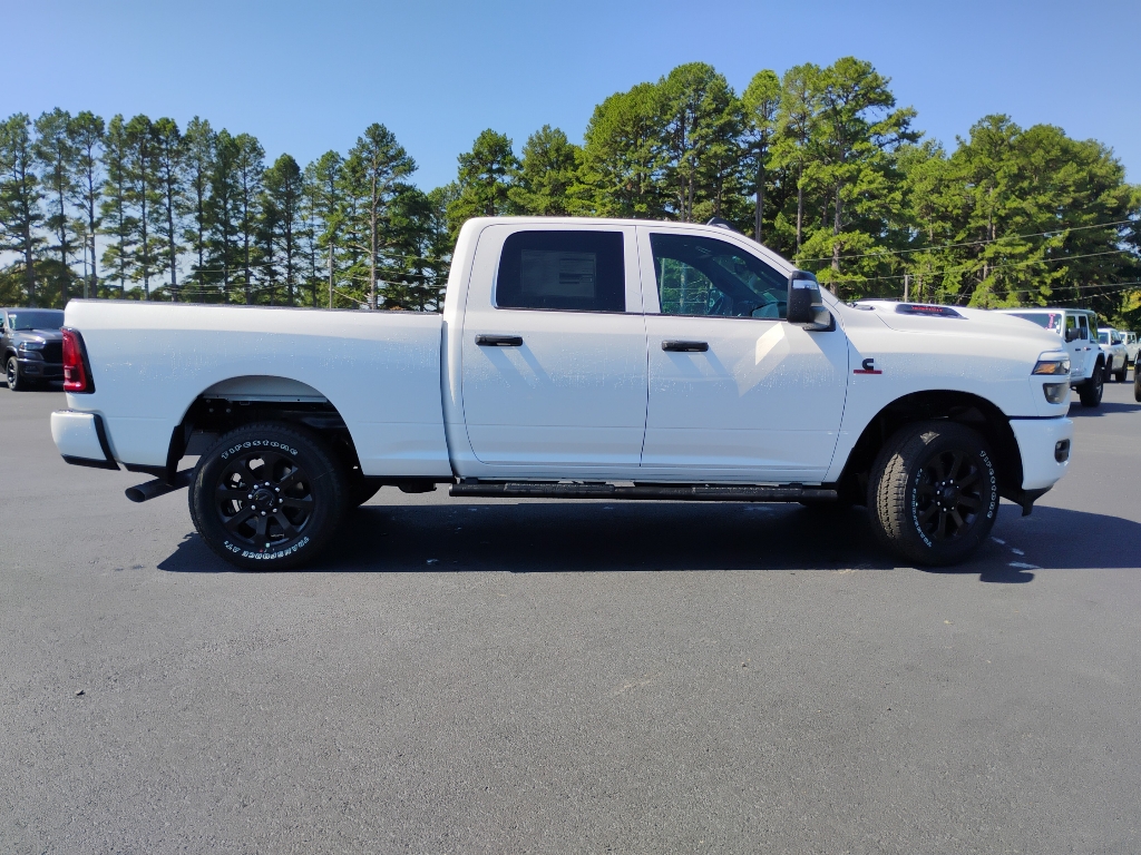 2027 Ram 2500 Black Express photo 4