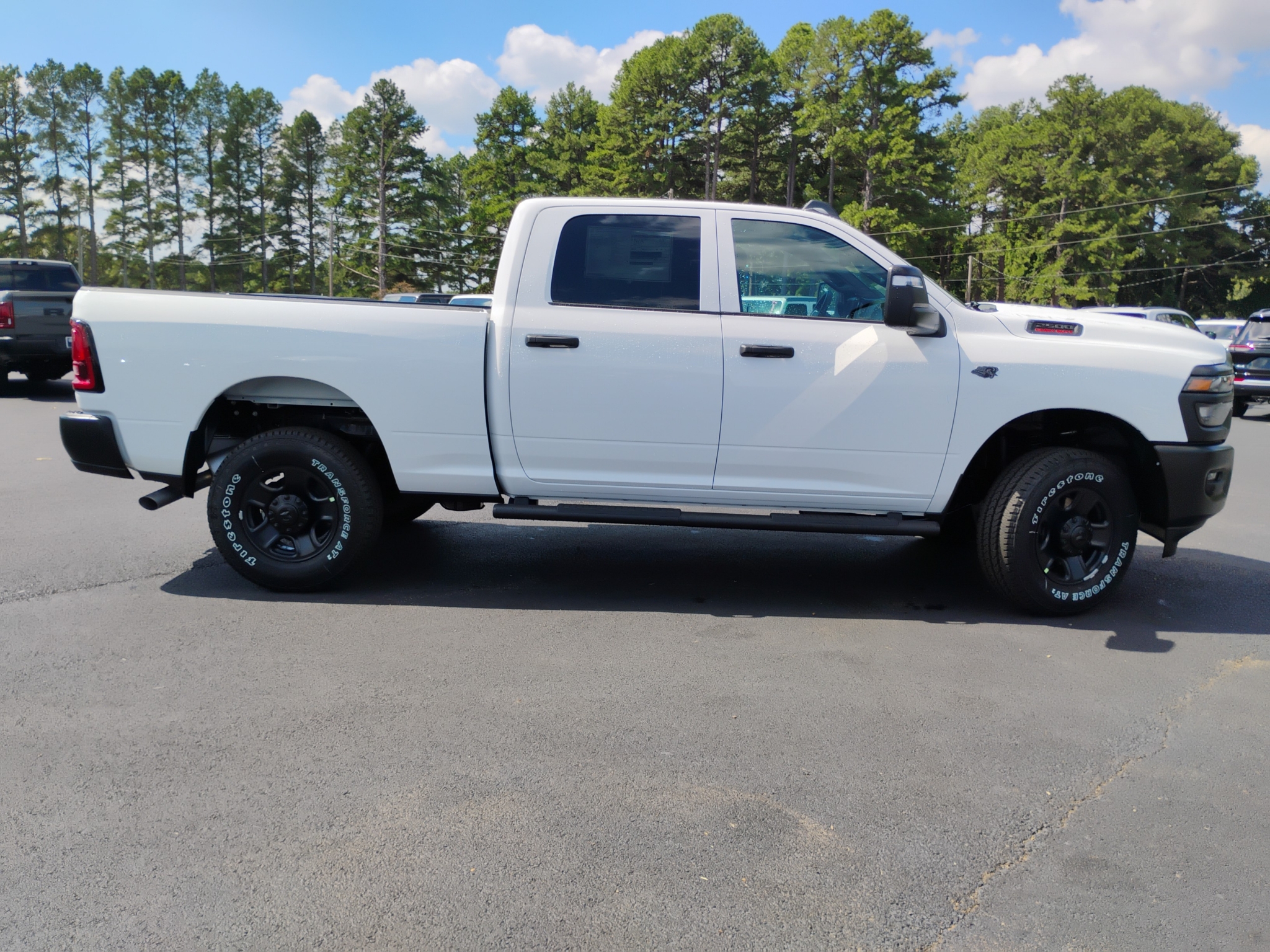 2027 Ram 2500 Tradesman photo 4