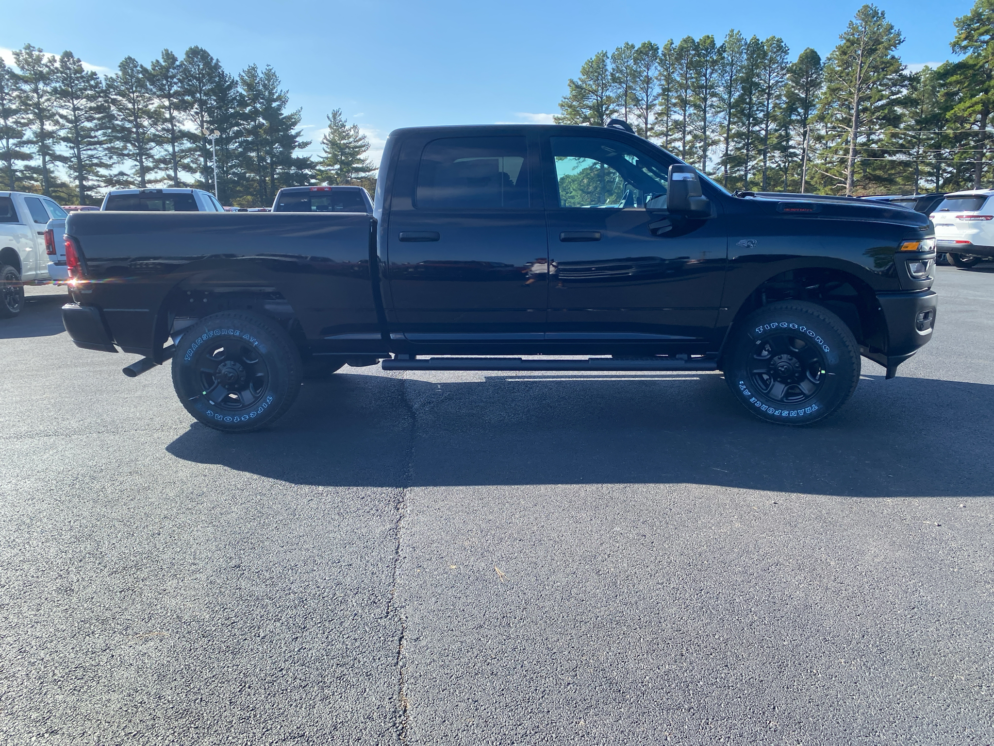 2027 Ram 2500 Tradesman photo 4