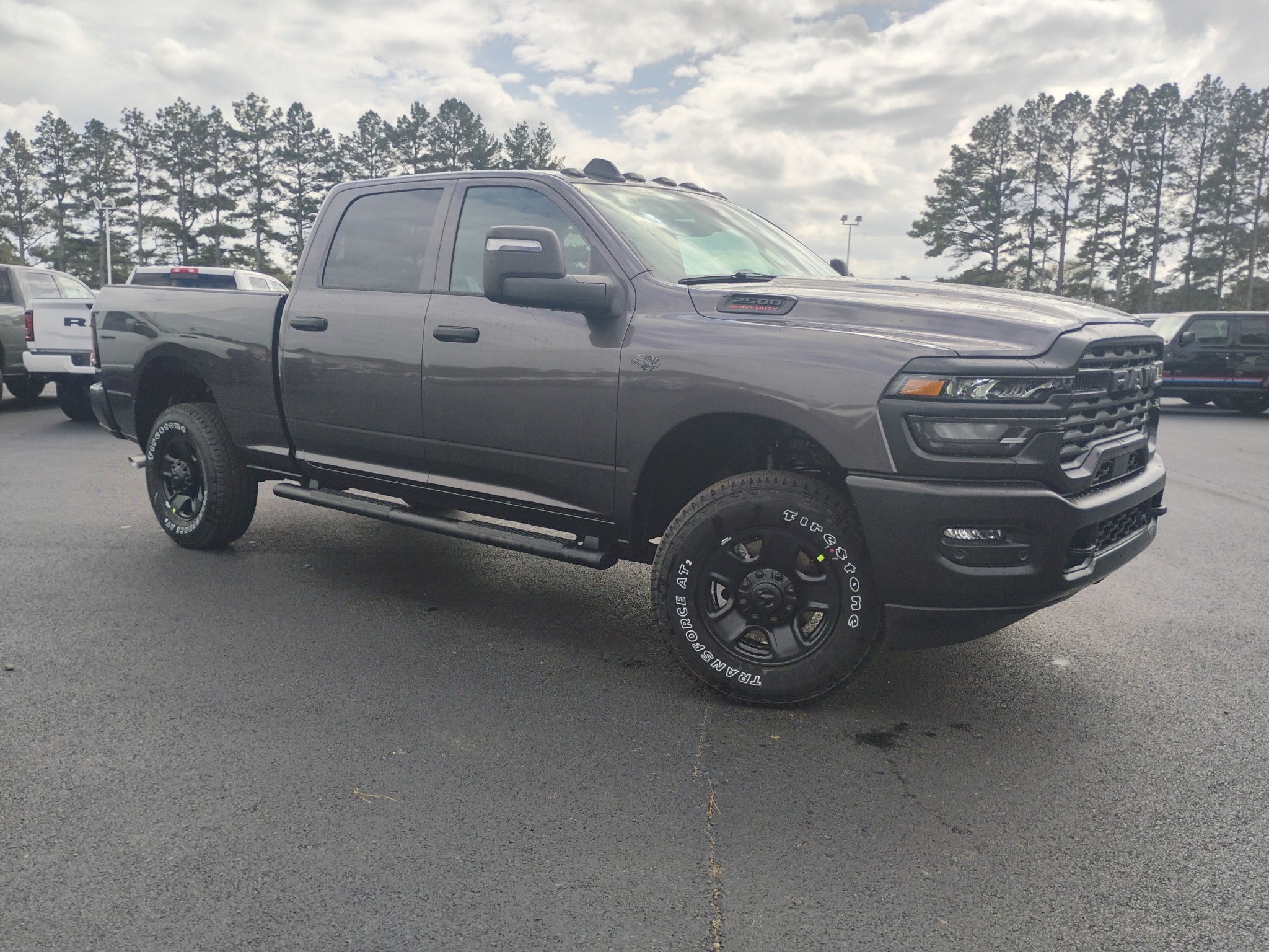 2027 Ram 2500 Tradesman photo 3