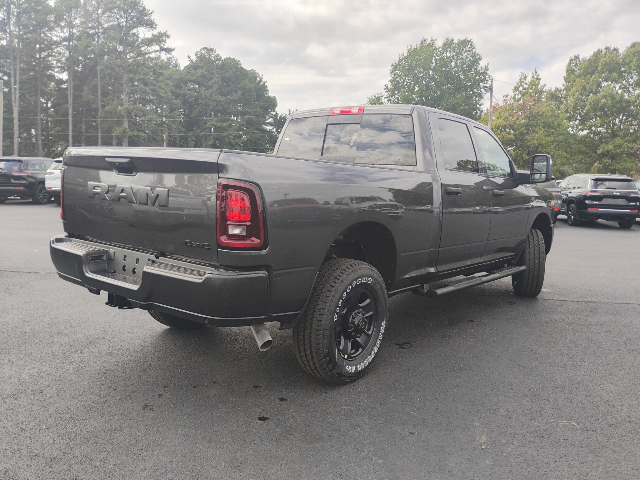 2027 Ram 2500 Tradesman photo 5