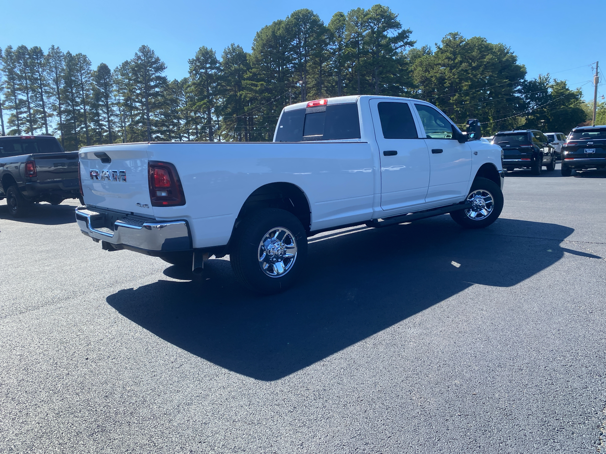 2027 Ram 3500 Tradesman photo 5