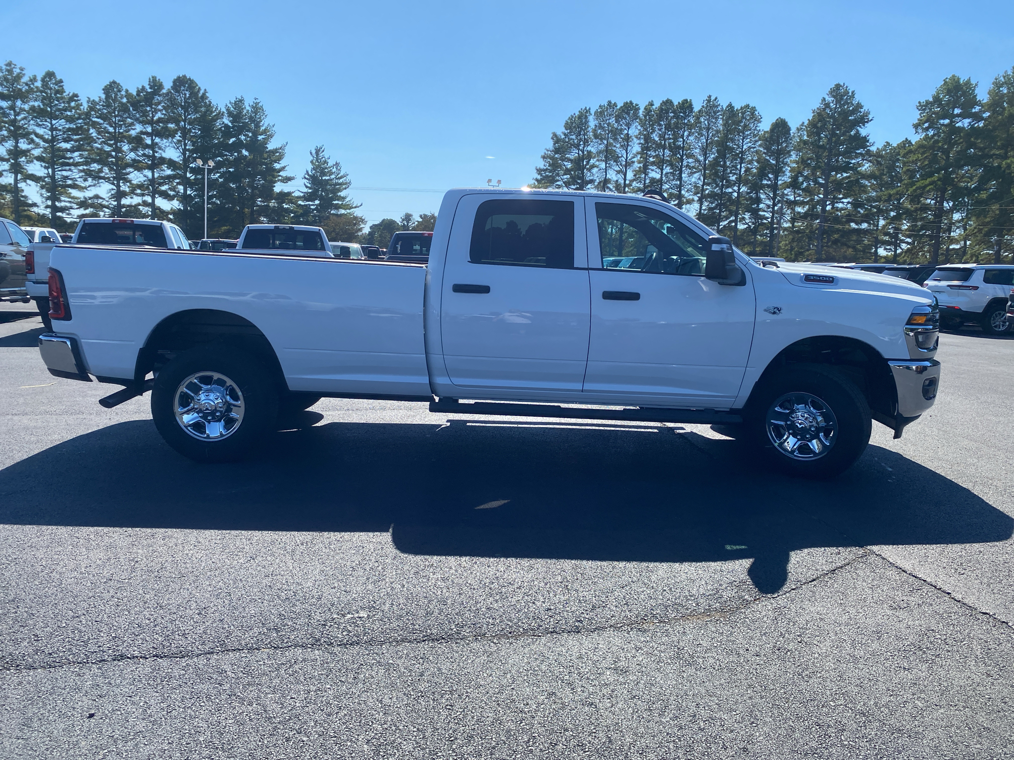 2027 Ram 3500 Tradesman photo 4