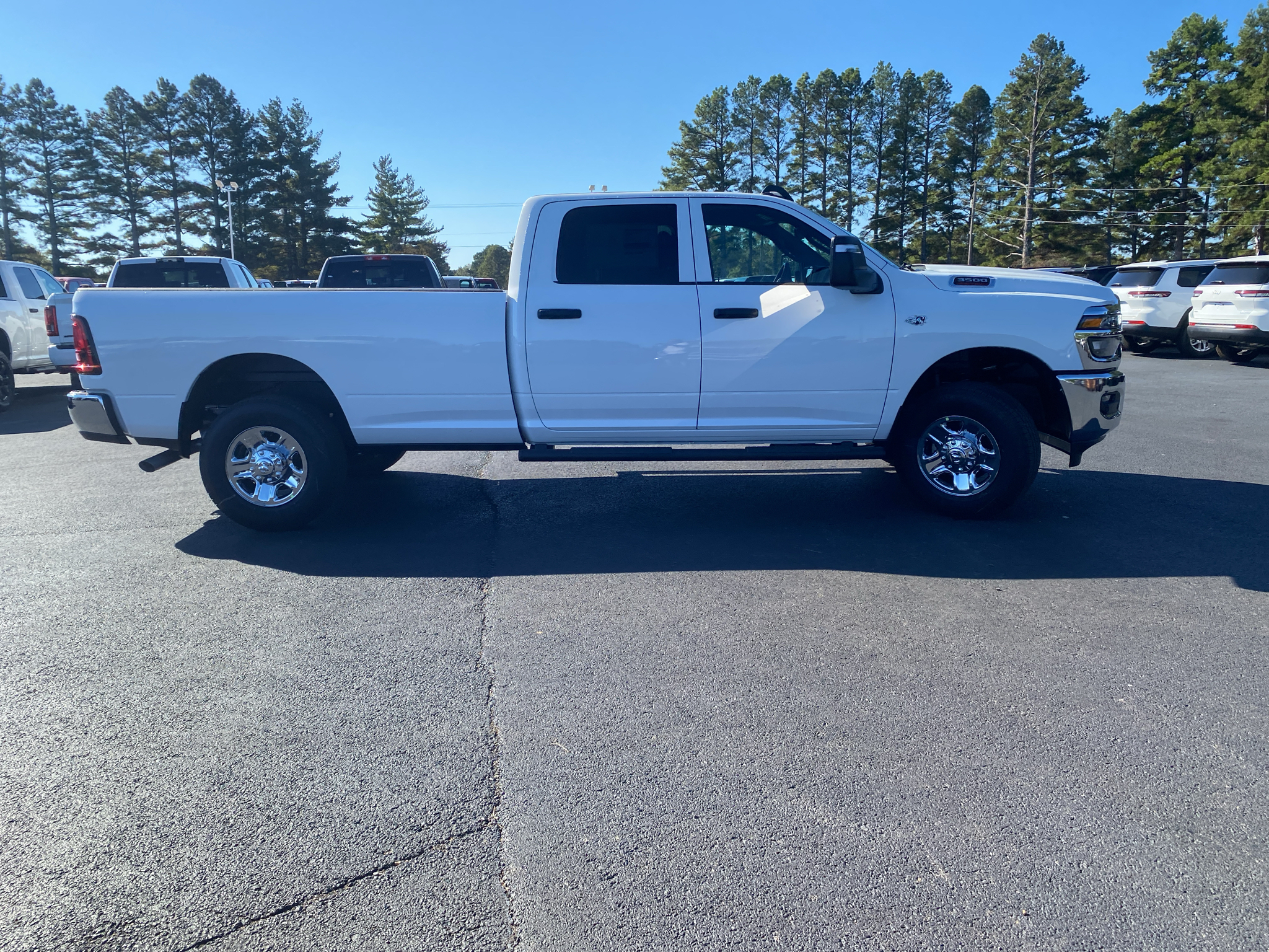 2027 Ram 3500 Tradesman photo 5