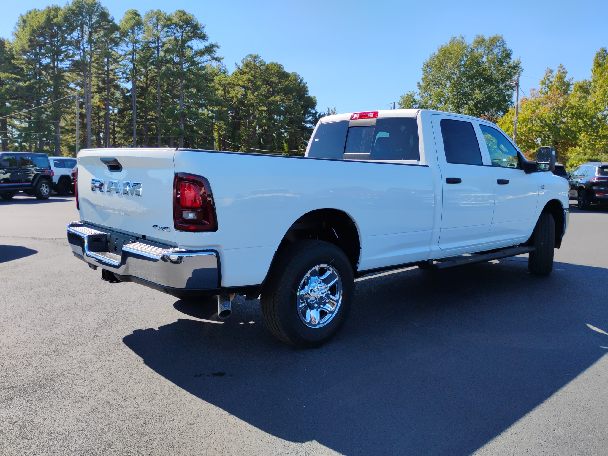2027 Ram 3500 Tradesman photo 5