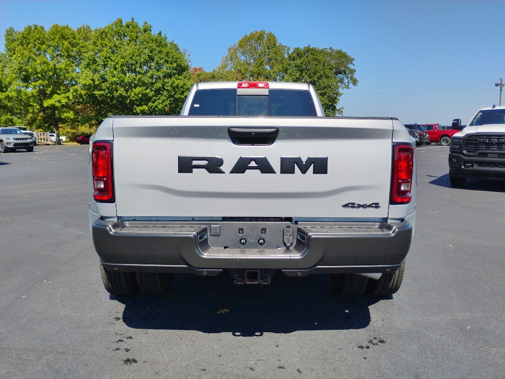 2027 Ram 3500 Tradesman photo 6