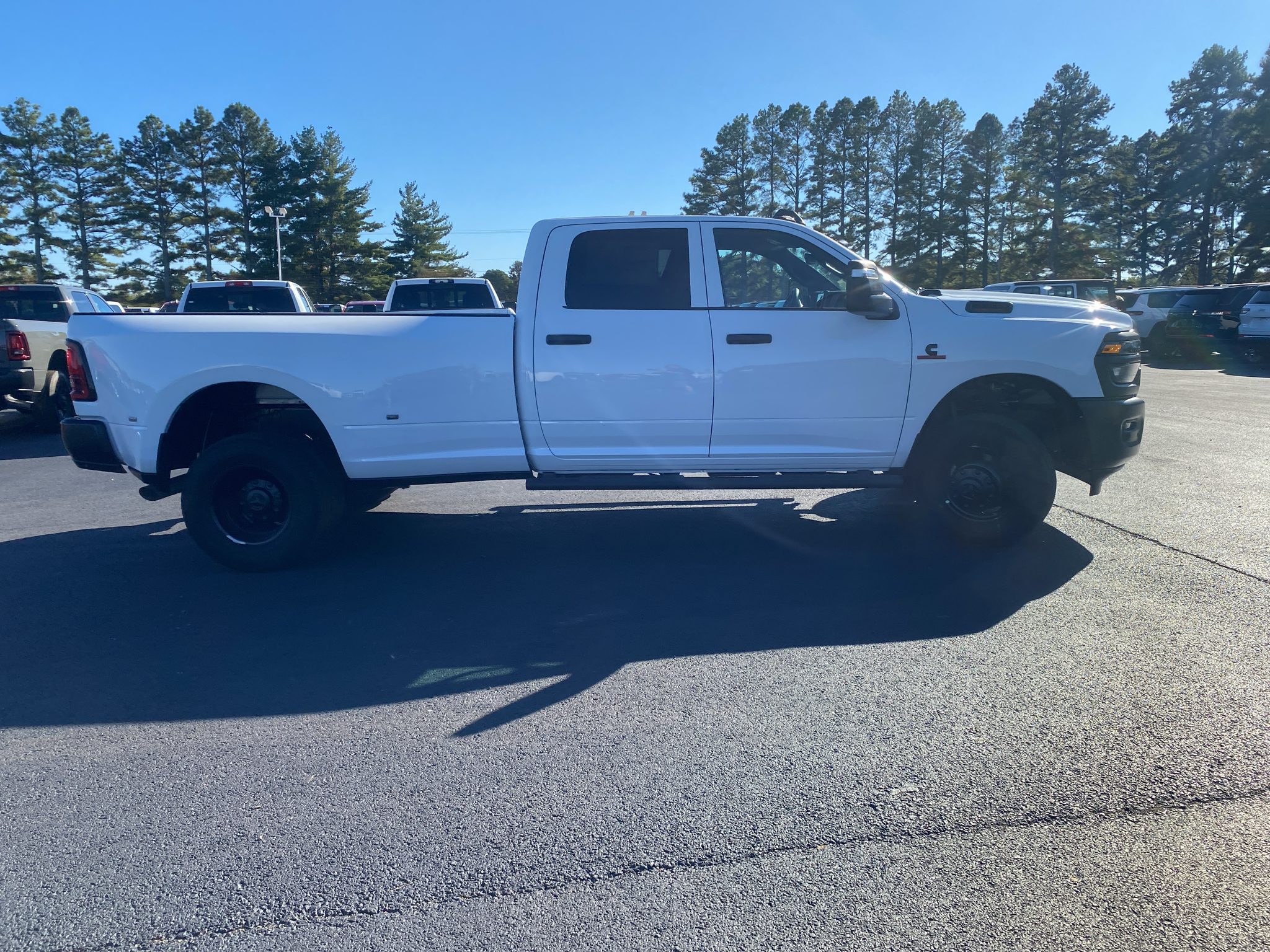 2027 Ram 3500 Tradesman photo 4