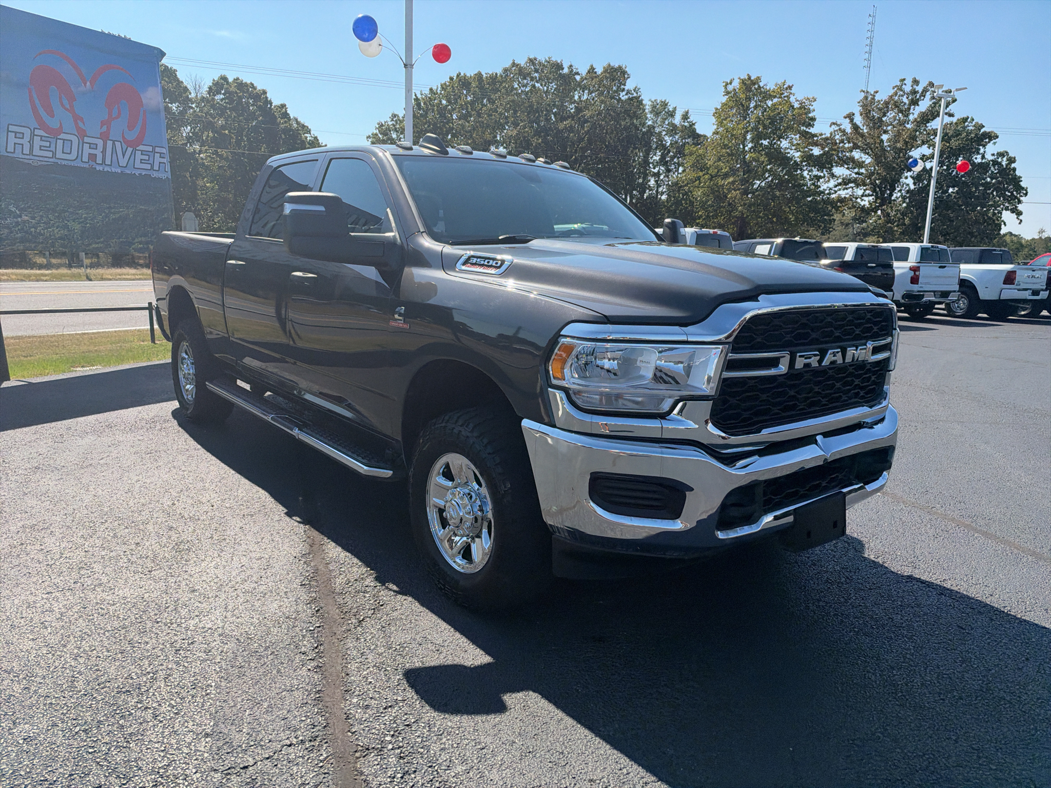 2024 Ram 3500 Tradesman photo 3