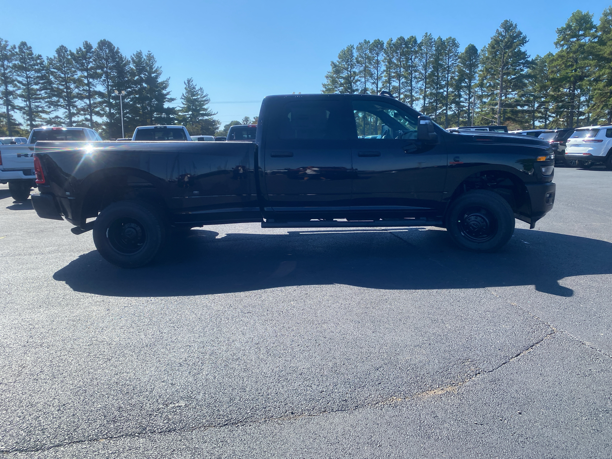 2027 Ram 3500 Tradesman photo 4