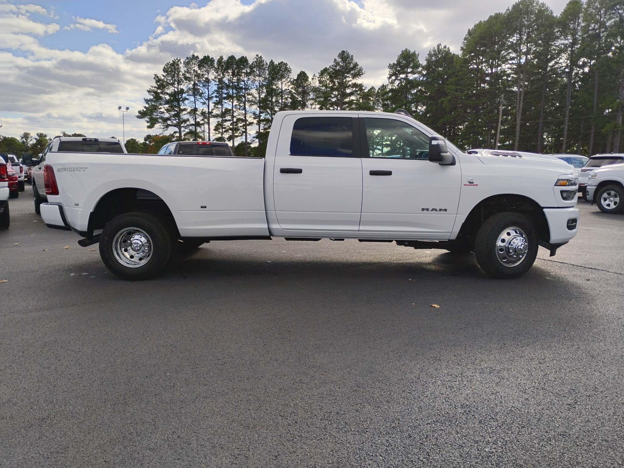 2027 Ram 3500 Big Horn photo 4