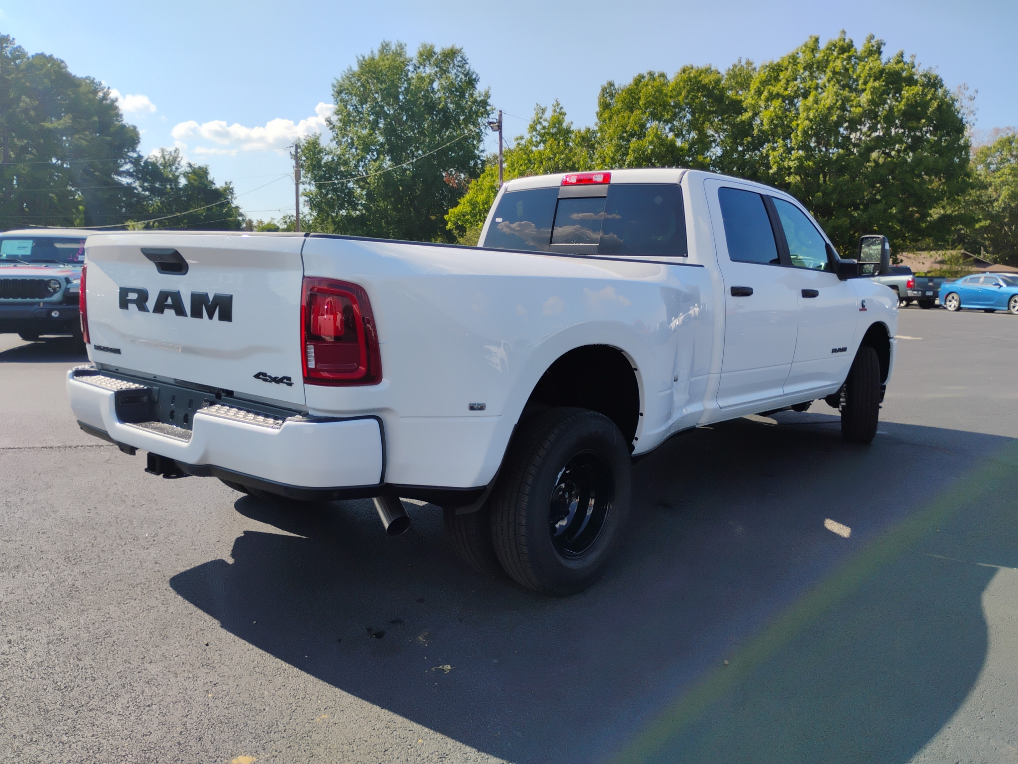 2027 Ram 3500 Big Horn photo 5