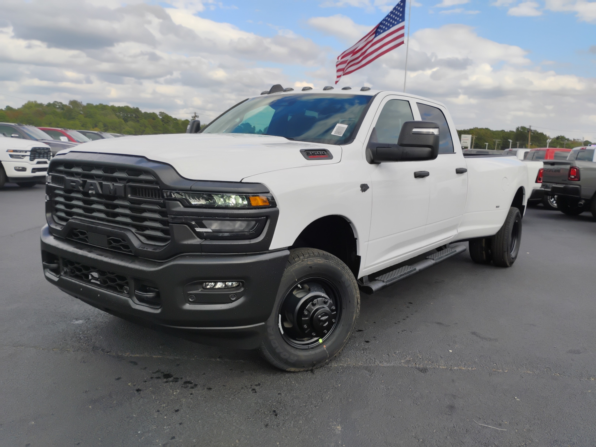 2027 Ram 3500 Tradesman photo 1