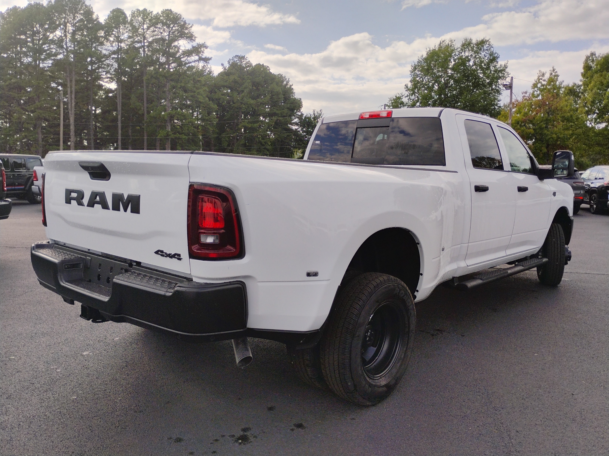 2027 Ram 3500 Tradesman photo 5