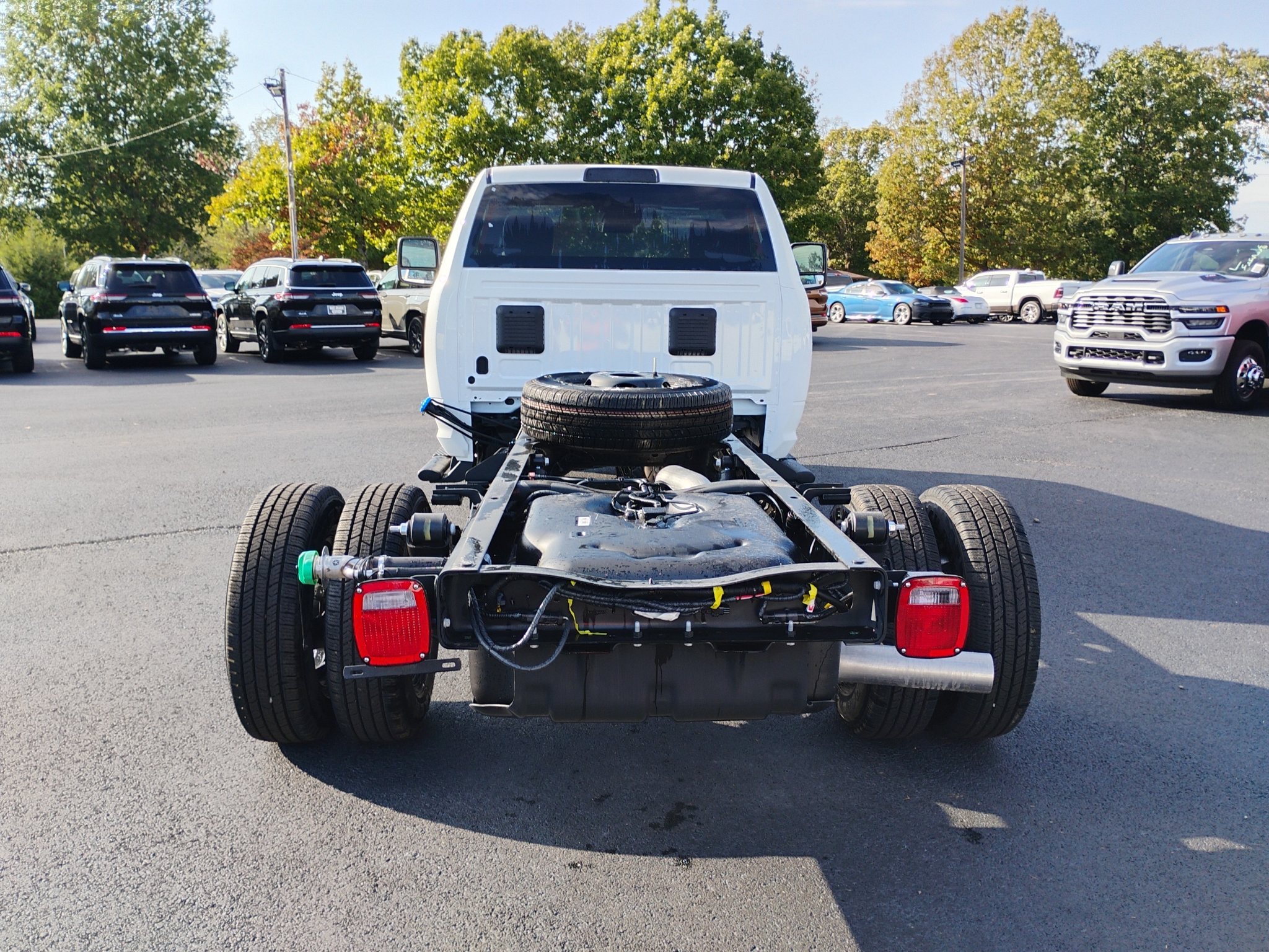 2027 Ram 3500 Chassis Tradesman photo 6