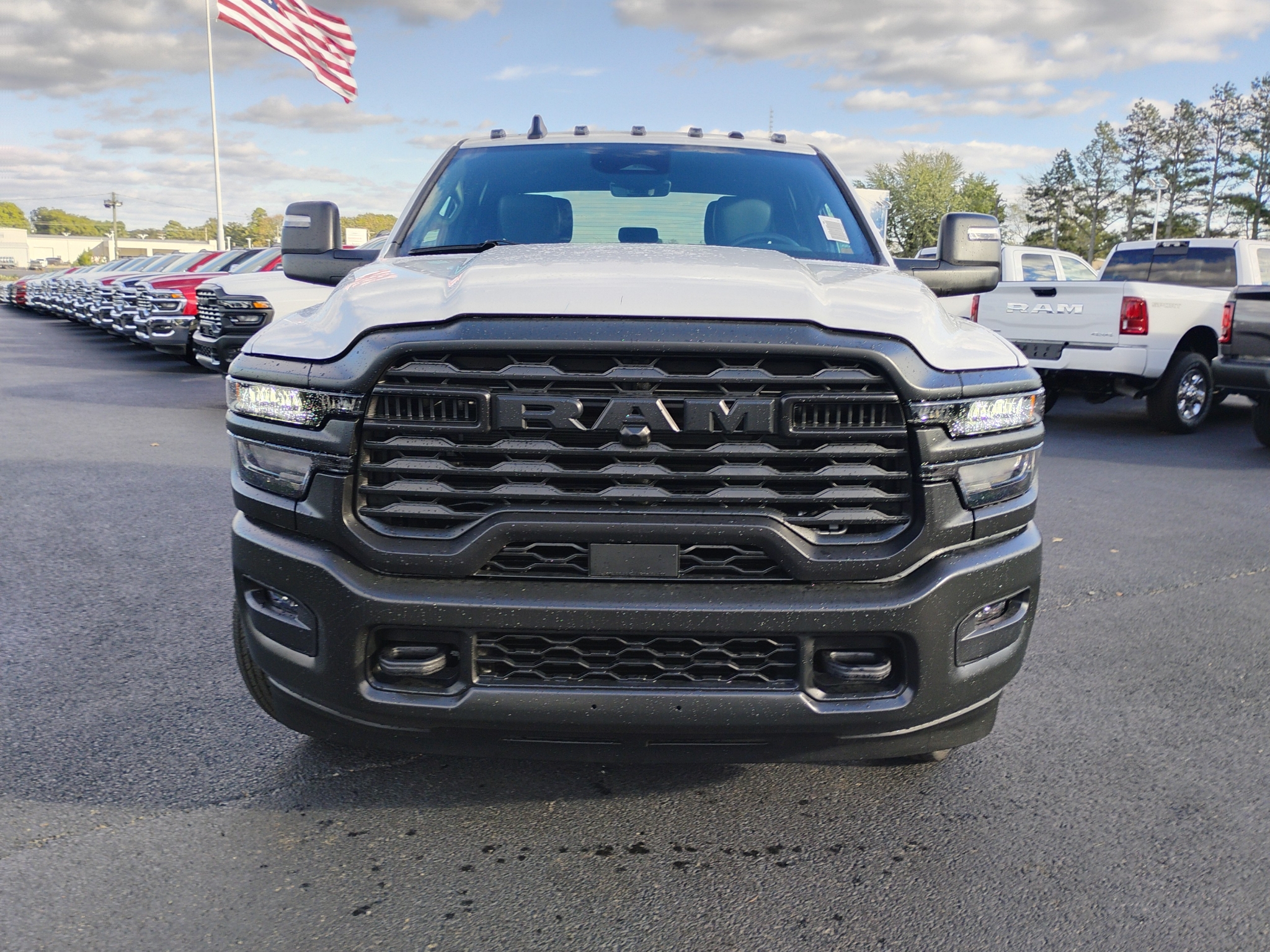 2027 Ram 3500 Chassis Tradesman photo 2