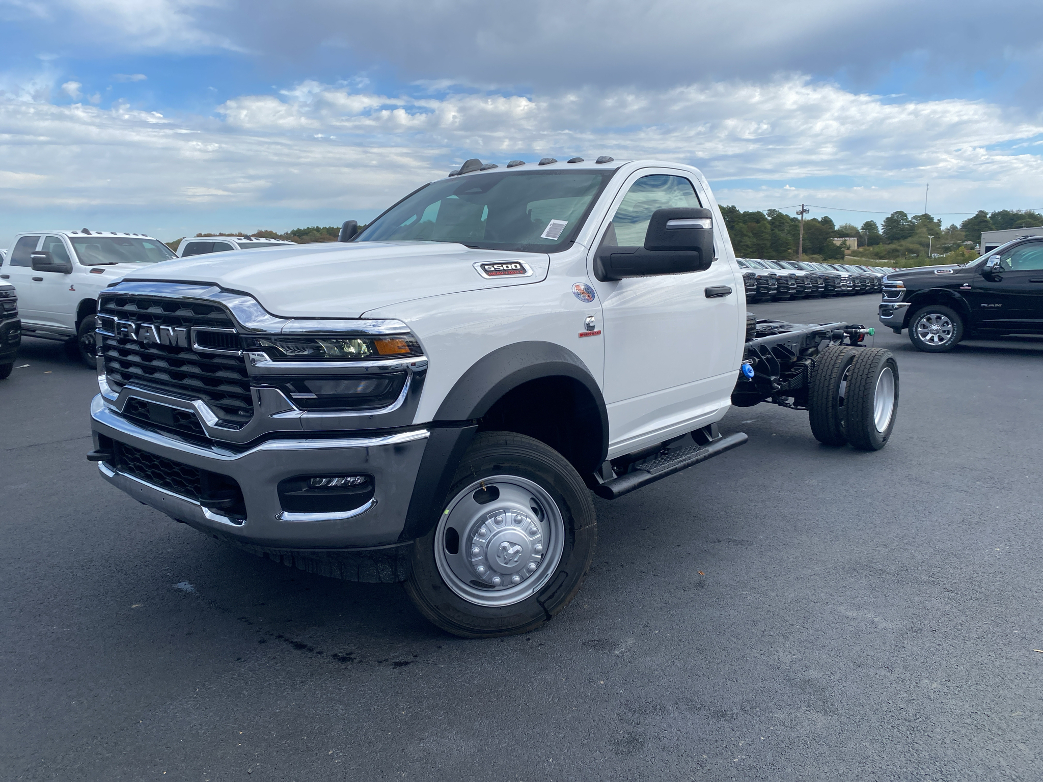 2027 Ram 5500 Chassis Tradesman photo 2
