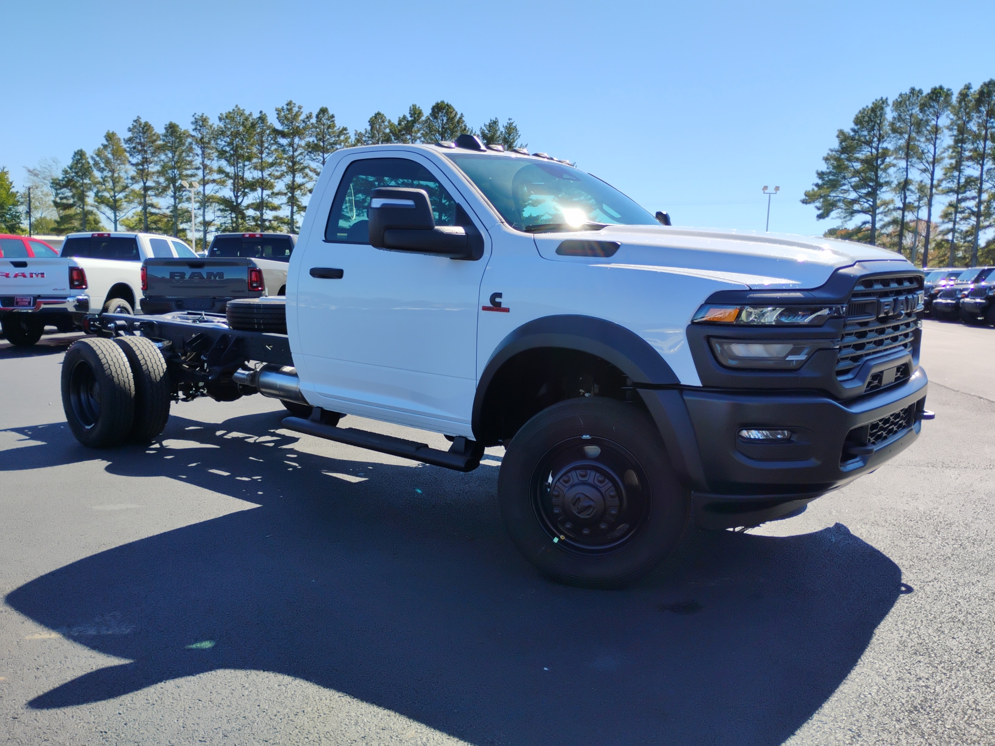 2027 Ram 5500 Chassis Tradesman photo 3