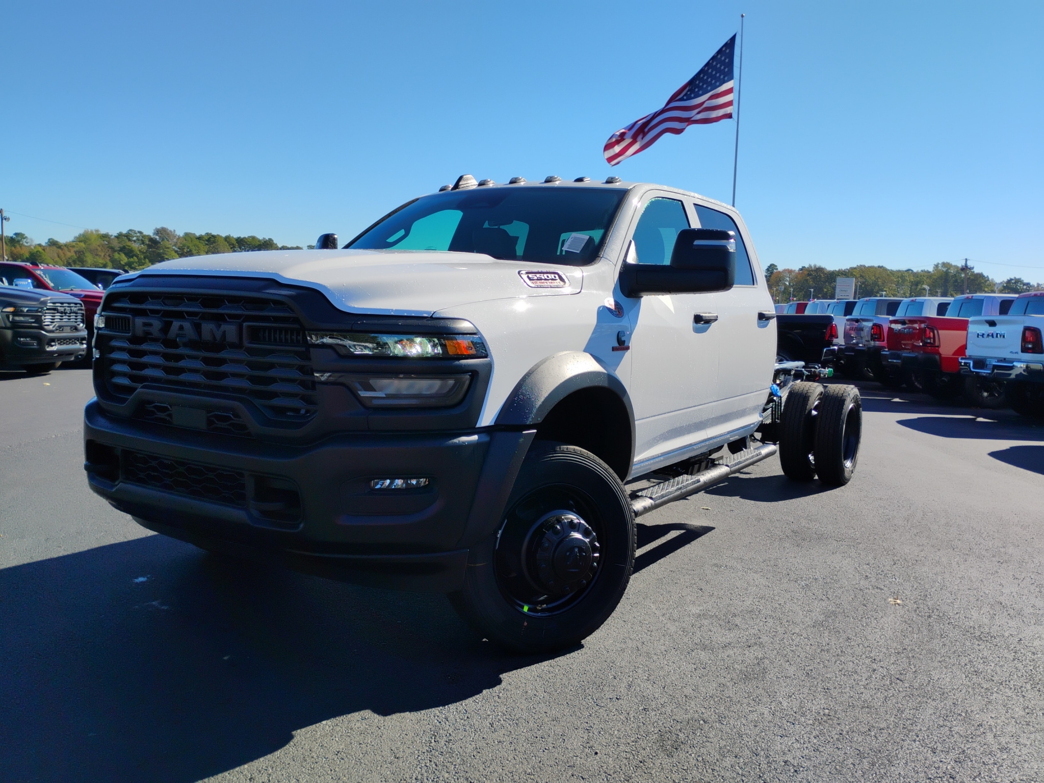 2027 Ram 5500 Chassis Tradesman photo 1