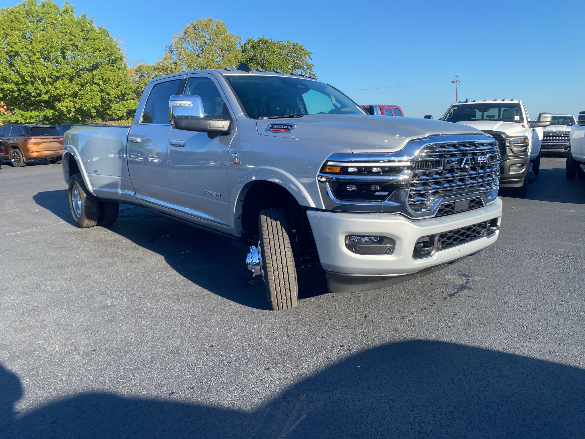 2027 Ram 3500 Longhorn photo 3