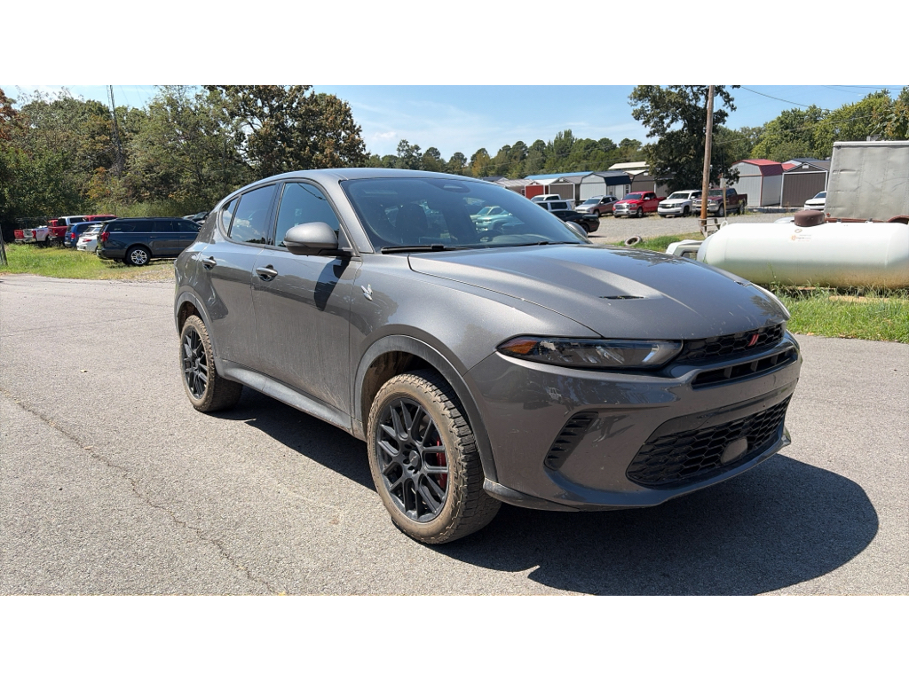2023 Dodge Hornet GT photo 2
