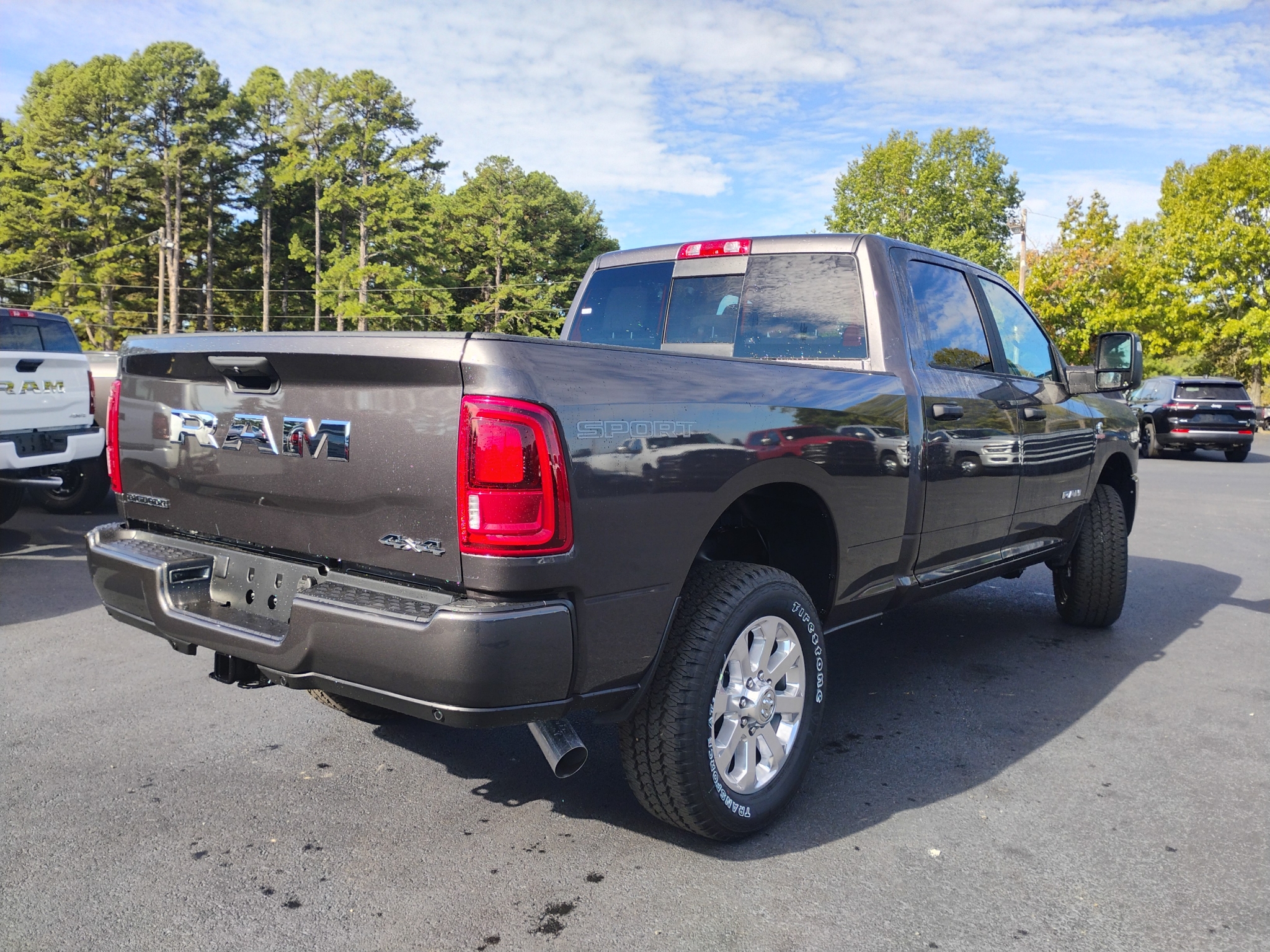 2027 Ram 2500 Big Horn photo 5