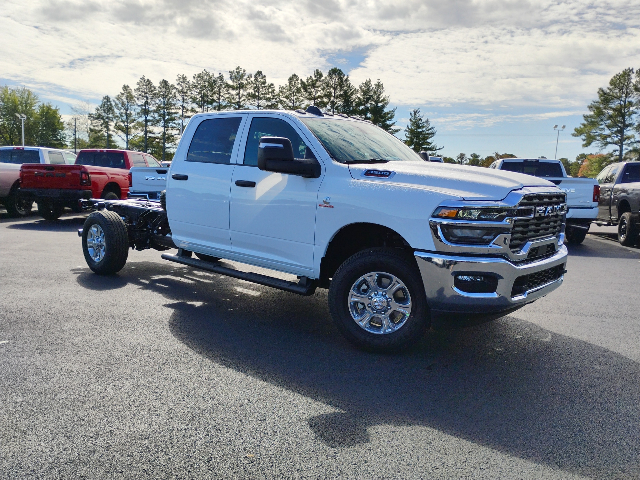 2027 Ram 3500 Chassis Tradesman photo 3