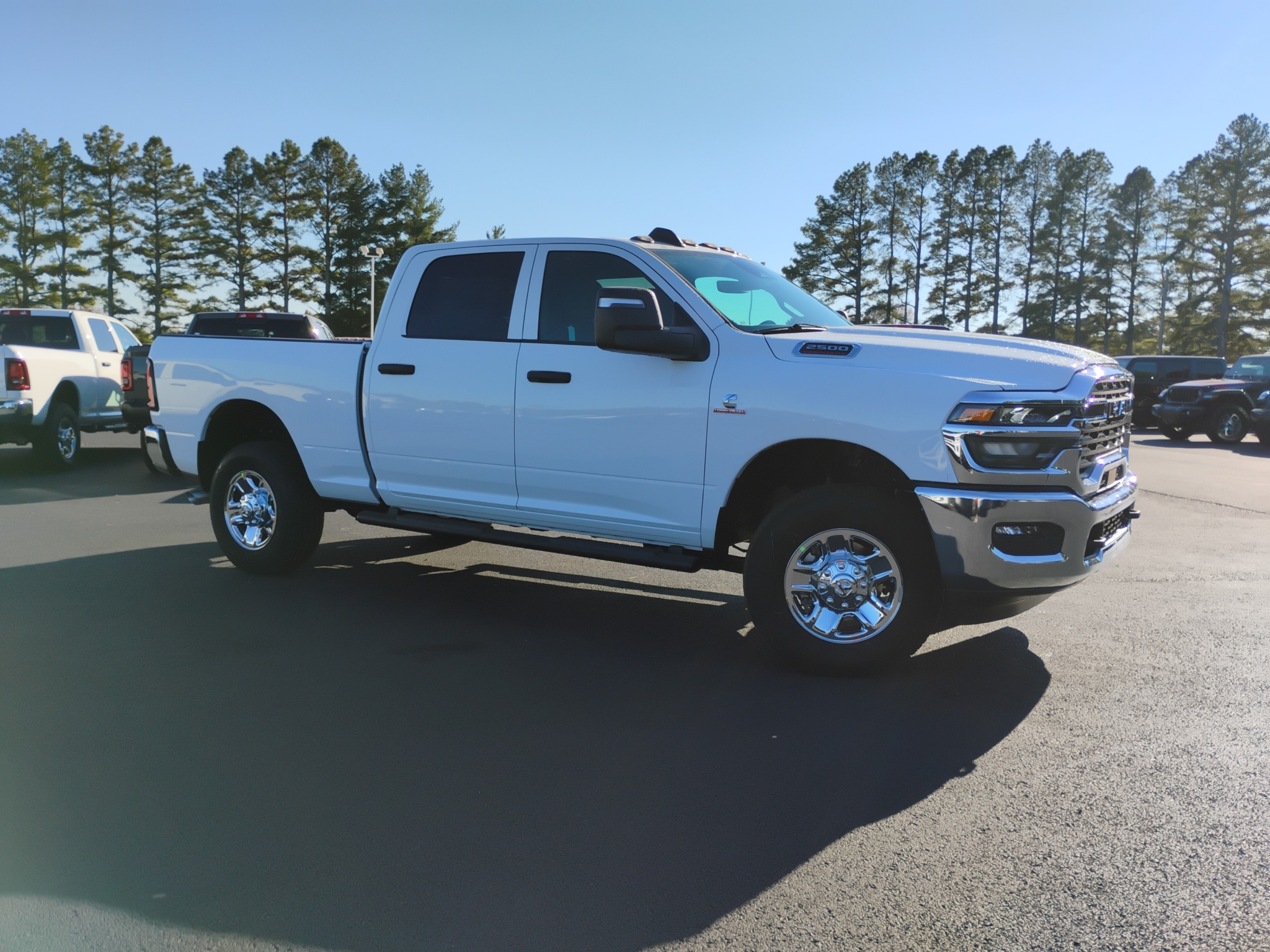 2027 Ram 2500 Tradesman photo 3