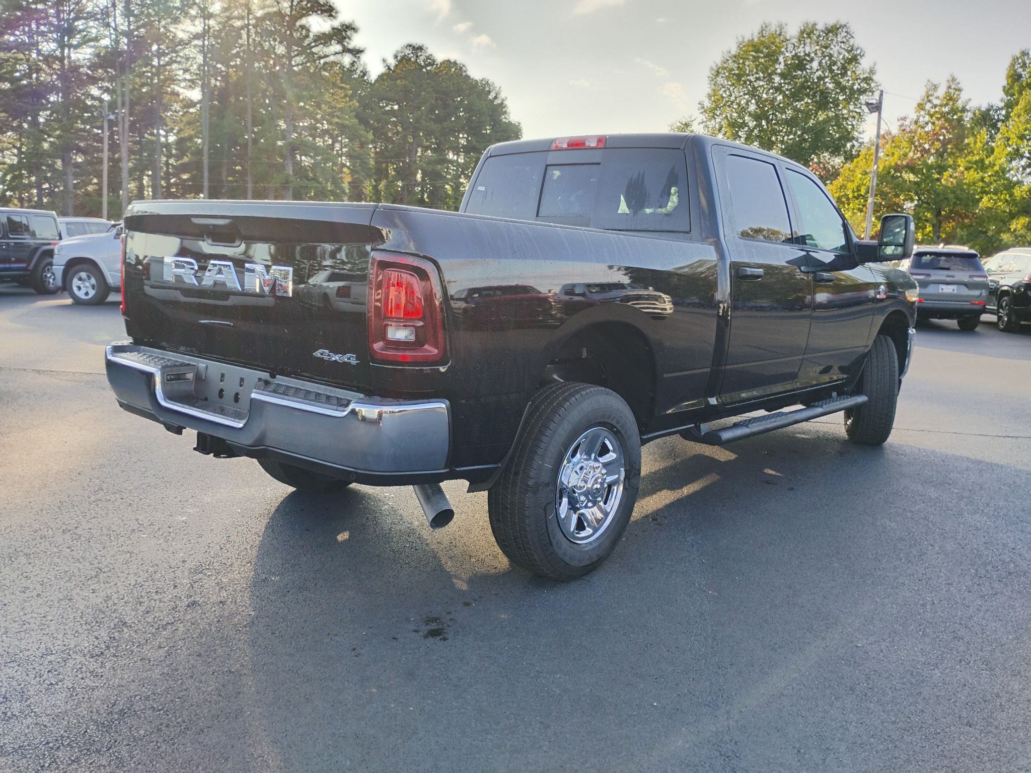 2027 Ram 2500 Tradesman photo 5