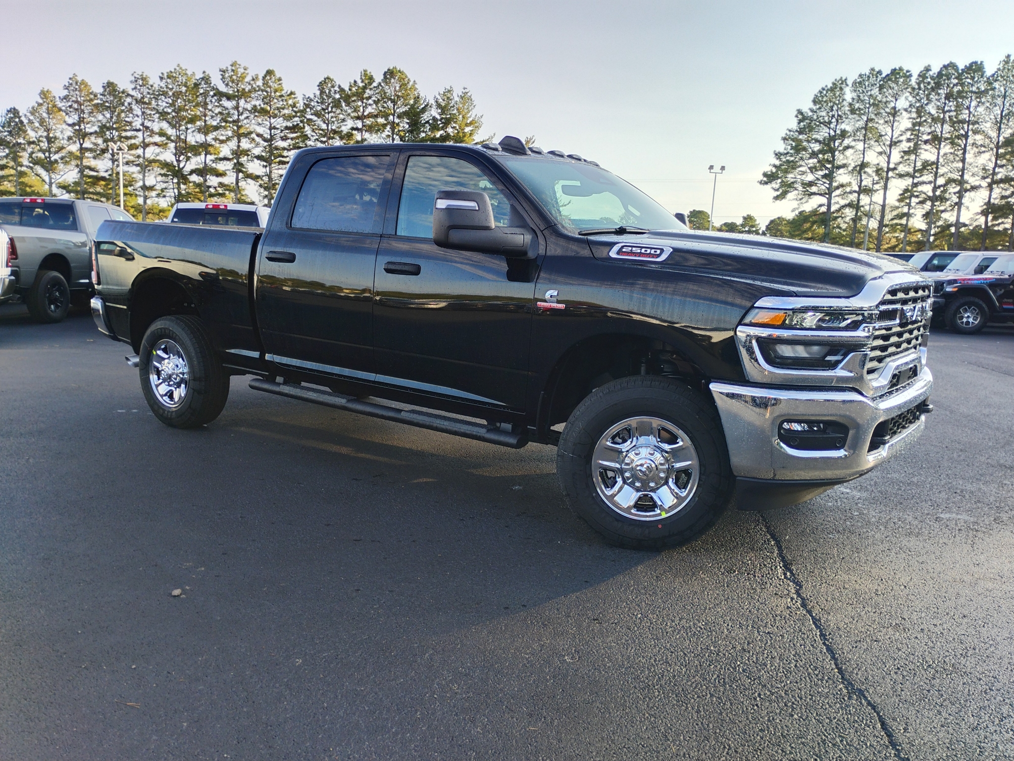 2027 Ram 2500 Tradesman photo 3