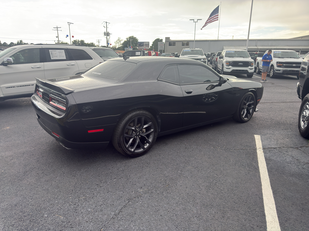 2023 Dodge Challenger R/T photo 4