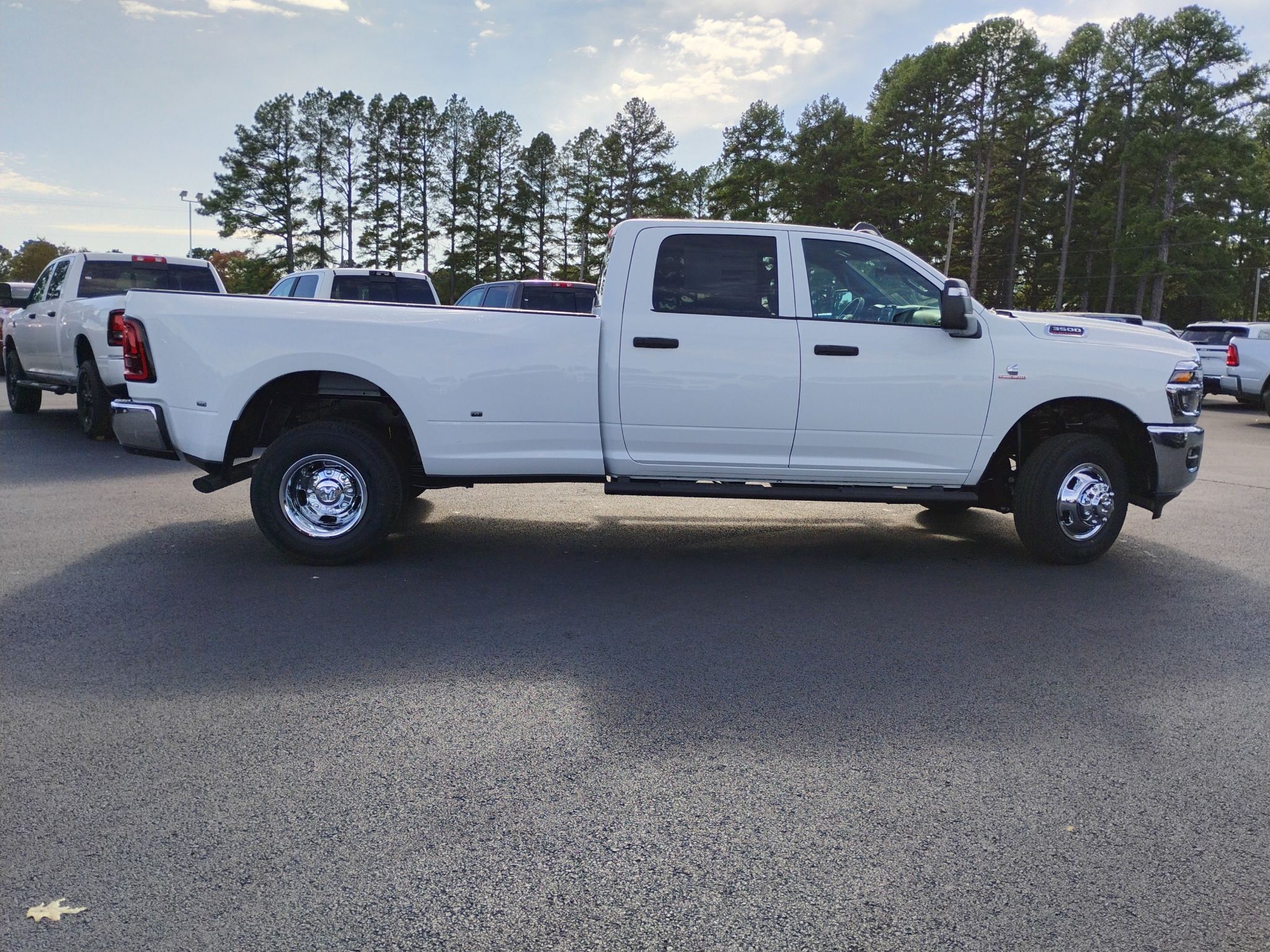 2027 Ram 3500 Tradesman photo 4