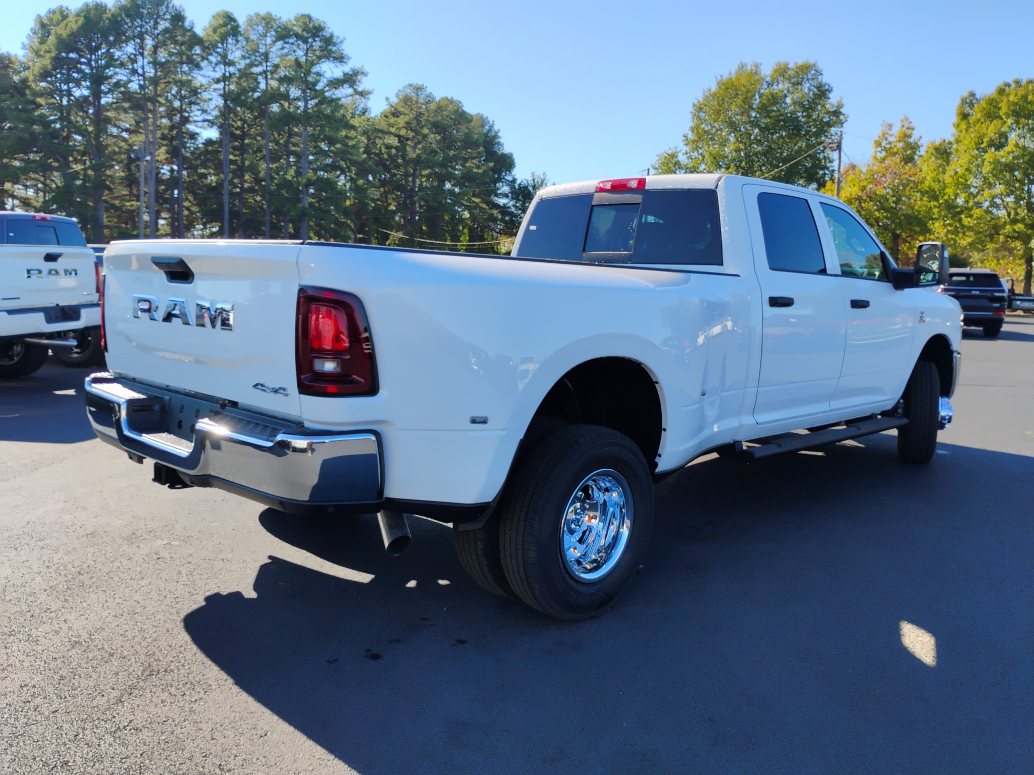 2027 Ram 3500 Tradesman photo 5